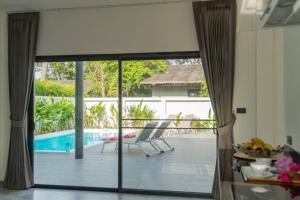 Bazén v ubytování Villa Mokkaran, 3 Bedrooms, Chaweng Noi nebo v jeho okolí