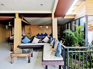 Posezení v ubytování Naiyang Beach Hotel SHA Plus