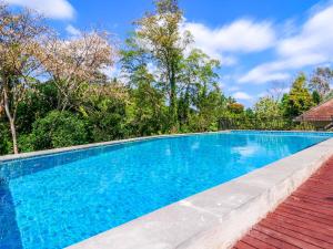 Bassein majutusasutuses Sekar Arum Riverside Resort in Canggu või selle lähedal