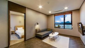 Interlaken Stay客房内的一张或多张床位