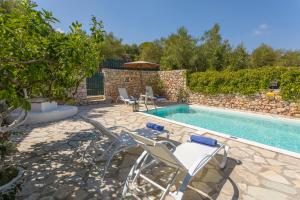 Gallery image of Kostas Cottages in Agios Nikolaos