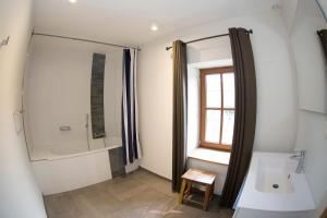 Ванна кімната в Ferme Château de Laneffe