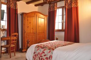 Gallery image of Hôtel-Restaurant A La Couronne in Kilstett +23 photos
