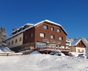 Hotel České Žleby v zimě