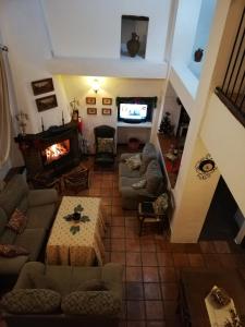 A seating area at Casa Rural La Maquinilla