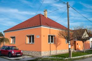 Budova, v ktorej sa apartmán nachádza