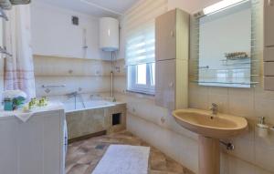 Kúpeľňa v ubytovaní Ane Apartment + 37 fotografií