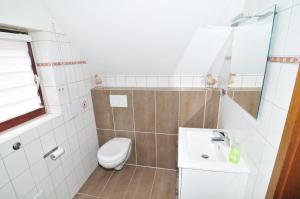 Koupelna v ubytování Haus Rheinterrasse