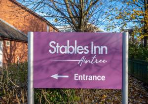 Certifikát, hodnocení, plakát nebo jiný dokument vystavený v ubytování Stables Inn, Aintree
