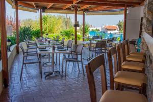 Restaurace v ubytování Rafael Hotel-Adults Only
