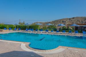 Bazén v ubytování Rafael Hotel-Adults Only nebo v jeho okolí