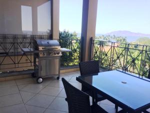 Barbacoa disponible para clientes en el apartamento