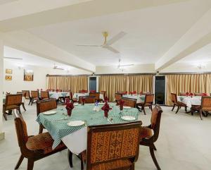 Restaurace v ubytování Swosti Palm Resort Gopalpur