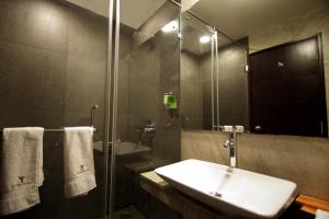 Koupelna v ubytování Astoria Hotels Madurai