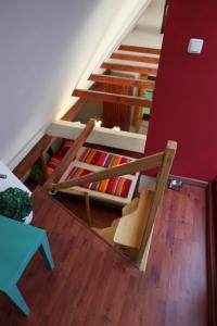 an overhead view of a room with two bunk beds at Haus Enteresan in Cologne