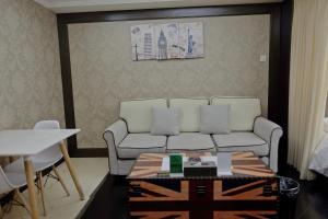 Area tempat duduk di Ring Service Apartment 798 Art Zone