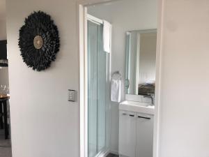 Köök või kööginurk majutusasutuses Nugget View Kaka Point Motels