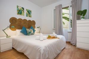 Postel nebo postele na pokoji v ubytování Stay U-nique Apartments Sicília