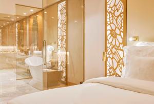 Cama ou camas em um quarto em Savoy Palace - The Leading Hotels of the World - Savoy Signature