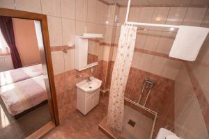 Ванная комната в Hotel Drumski Raj