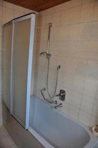 Koupelna v ubytování Ferienwohnung Pezzei