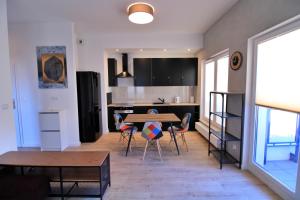 Kuchyňa alebo kuchynka v ubytovaní Kościuszki 130 C TectumApartments