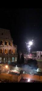 Foto dalla galleria di Balcony Colosseum View a Roma