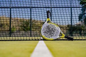 Tenis alebo squash v ubytovaní Hotel Valle del Este alebo jeho okolí
