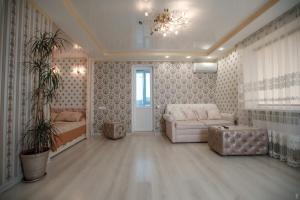 Posezení v ubytování Apartaments on Preobrazhenskaya 8