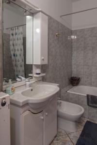 Kúpeľňa v ubytovaní Vai Guesthouse Neraida
