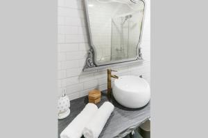 Zdjęcie z galerii obiektu Original y coqueto apartamento junto a Plaza Mayor w Madrycie