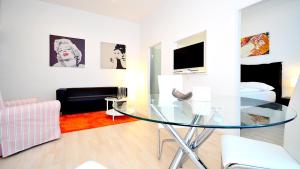 A television and/or entertainment centre at Vienna Residence, Alsergrund - AKH