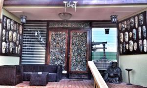 Bella View Art Boutique Hotel的休息区