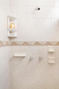 Koupelna v ubytování Casa Entera-Cerca a Mall La Central y Estación de Tranvía