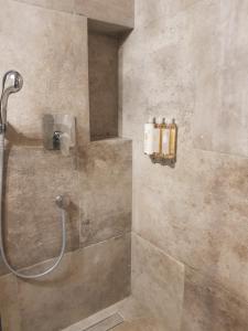 Kúpeľňa v ubytovaní Apartamenty Centrum RS SUITES Kowalska 12