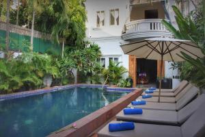 Bazén v ubytování Villa Um Theara, Siem Reap nebo v jeho okolí