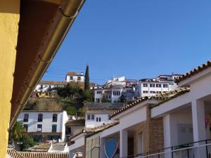 Nespecifikovaný výhled na destinaci Granada nebo výhled na město při pohledu z hotelu