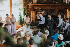 Επισκέπτες που μένουν στο Spearfish Canyon Lodge
