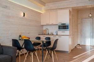 Kitchen o kitchenette sa GVC 3-room 422 New Gudauri