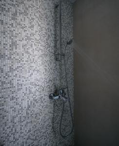 A bathroom at Alesahne Beach Hotel