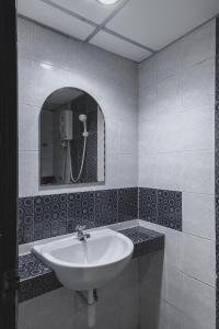 
A bathroom at Happio - SHA Plus Certified
