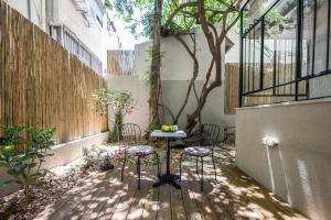 Un balcon sau o terasă la VELLER Ben Yehuda