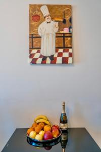 Comida no apartamento ou em algum lugar perto