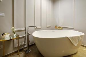 חדר רחצה ב-Luxury rooms Kadena