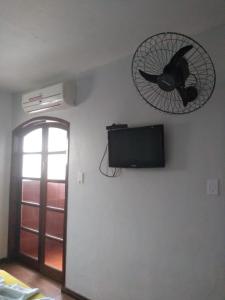 TV a/nebo společenská místnost v ubytování Hostel365