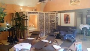 Posezení v ubytování Hotel Gasthof Zur Krone