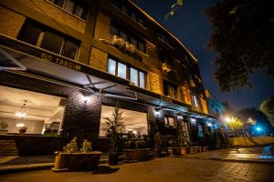 Budova, kde se hotel nachází