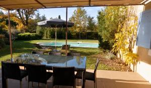 Bazén v ubytování Lagrange Vacances - Le Clos Savornin nebo v jeho okolí