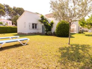 Vonkajšia záhrada v ubytovaní Holiday Home Villa Karoline by Interhome