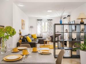 Posezení v ubytování Holiday Home Casetta Filip by Interhome